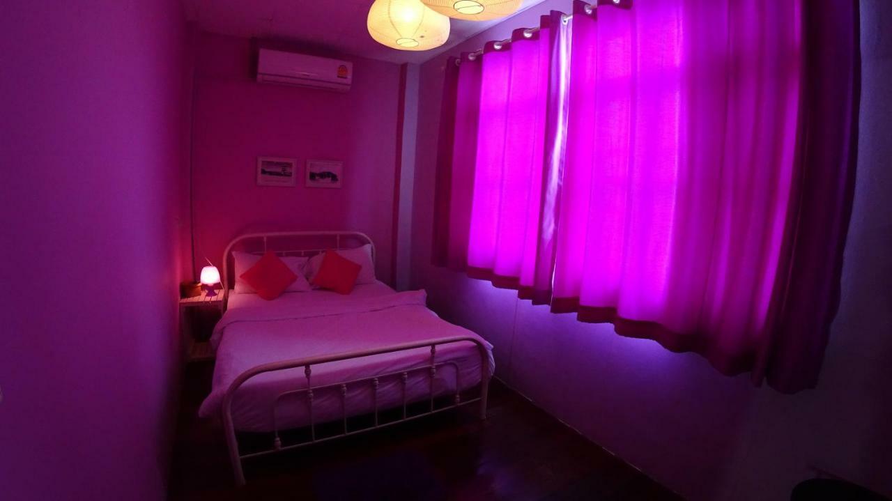 Ai Phuket Hostel Bagian luar foto